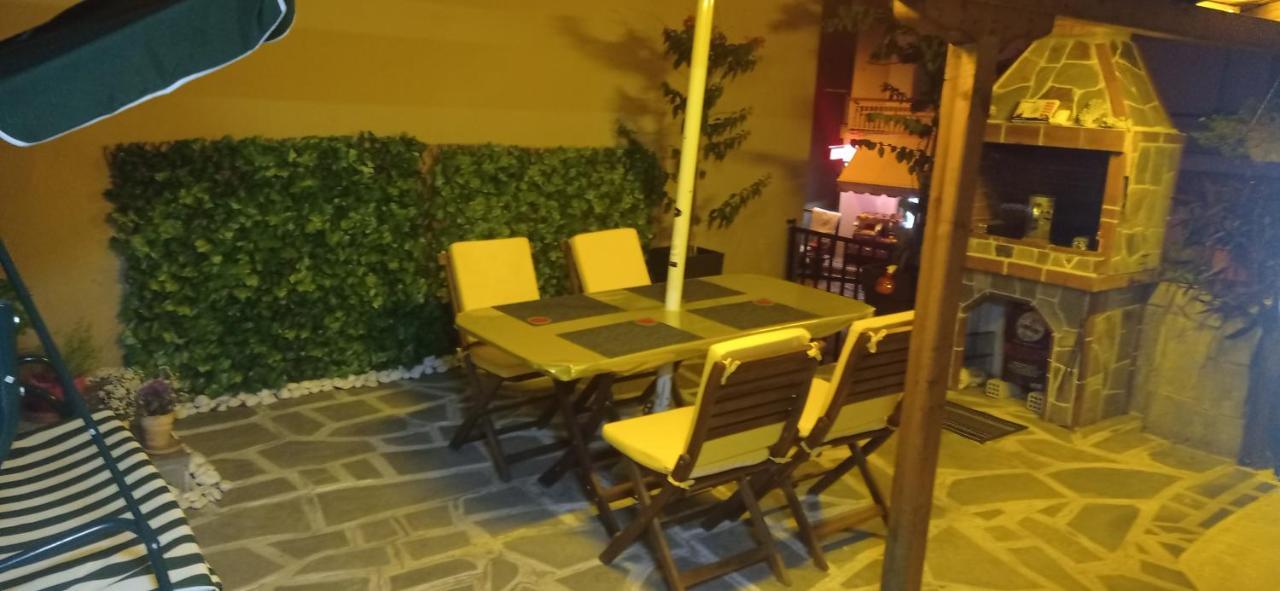 Kiki Apartment Kavala Esterno foto